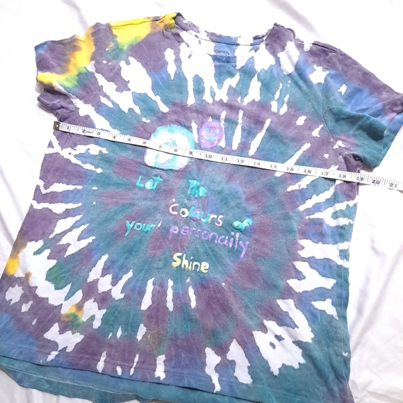 Bench |Colorful tie dye hippie "let the colors of your personality shine shirt - Picture 7 of 7